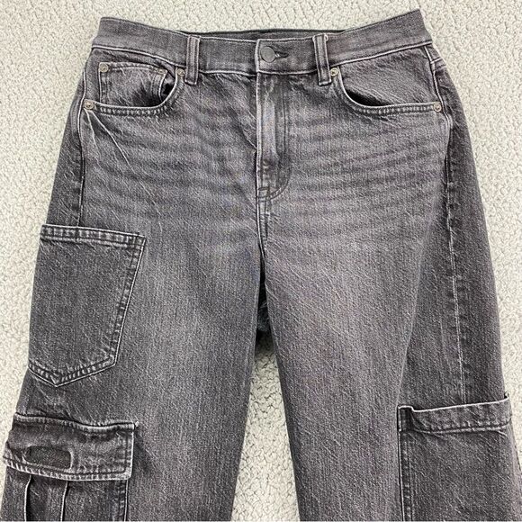 American Eagle Stretch Super High-Rise Baggy Straight Cargo Jean  | Size: 2  Reg - Picture 2 of 15